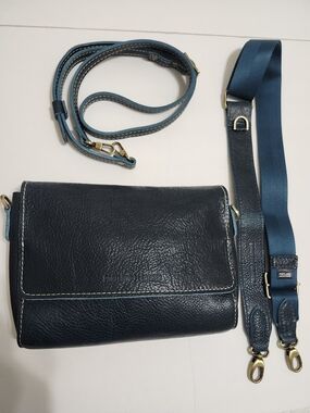 Portland Leather Lagoon Pebbled Crossbody with 2 Straps - NEW